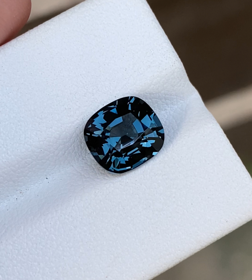 Blue spinel 2.96ct.  