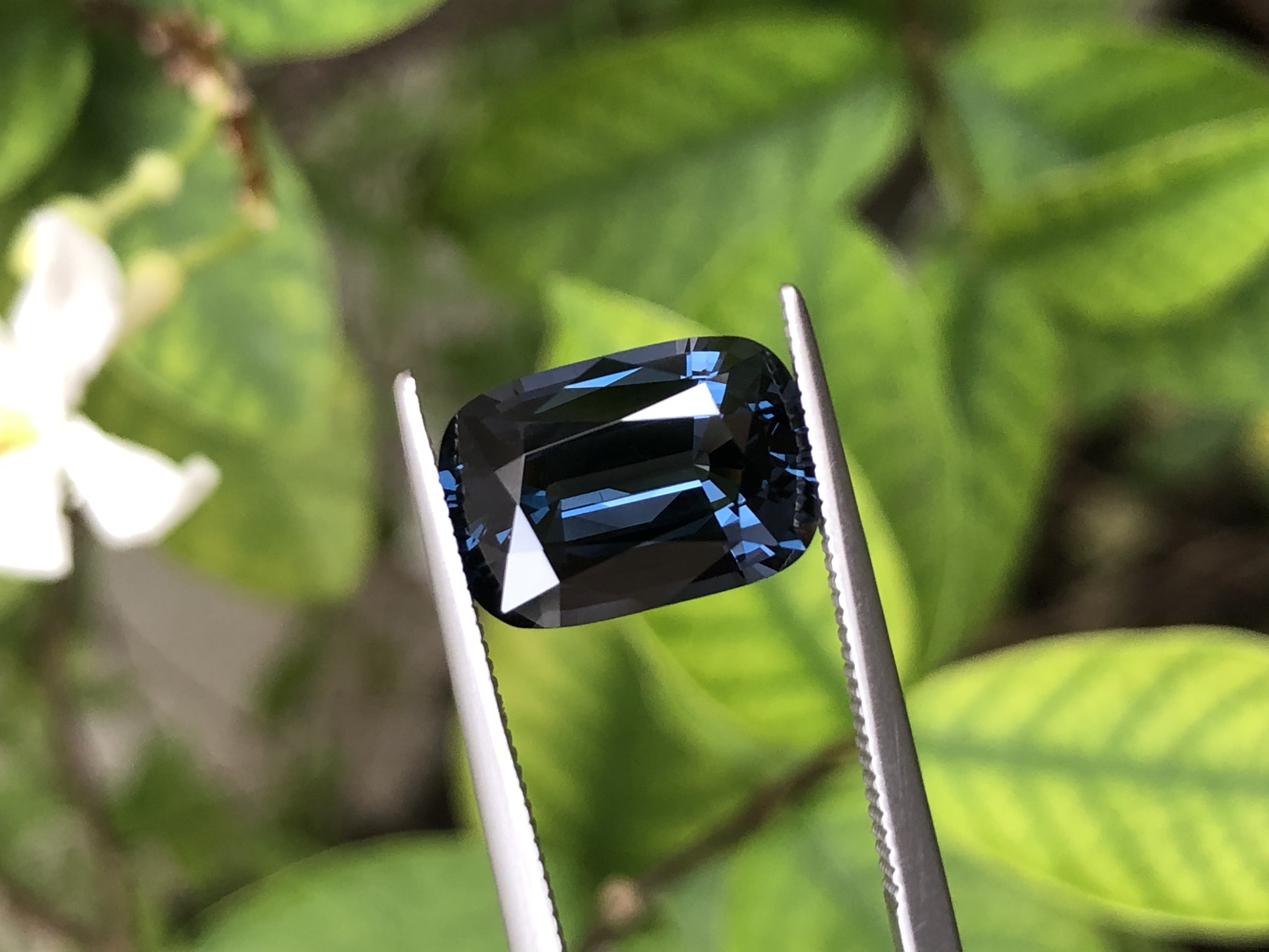Navy Blue Spinel 5.39 CT