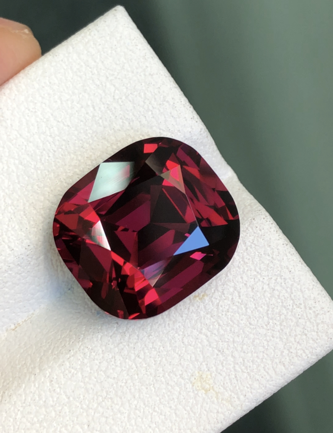 Umbalite Garnet 11.53 ct. 